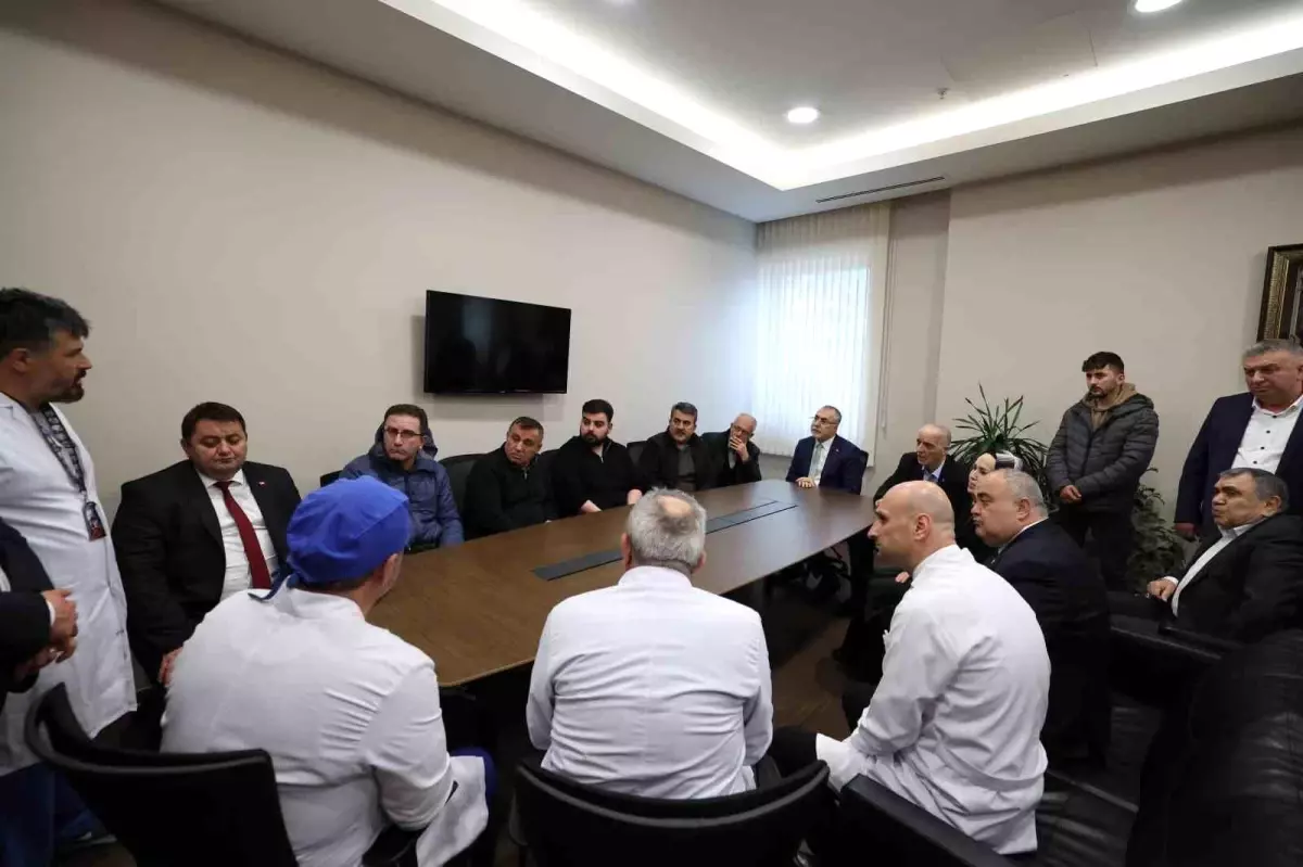 Bakan Işıkhan, Çayırhan Madeni’ndeki İş Kazasında Yaralananları Ziyaret Etti